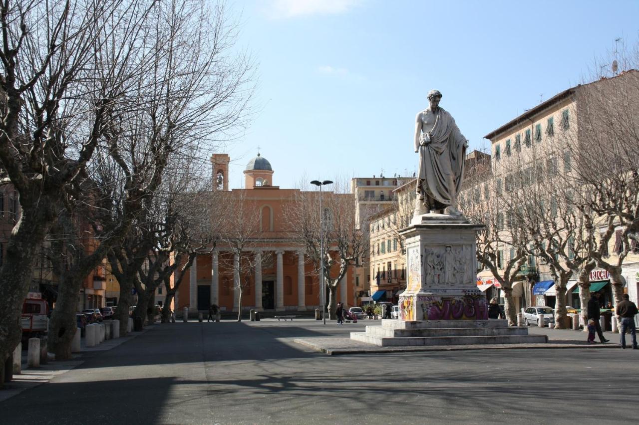 H33 Boutique Apartment In Livorno Centro Buitenkant foto