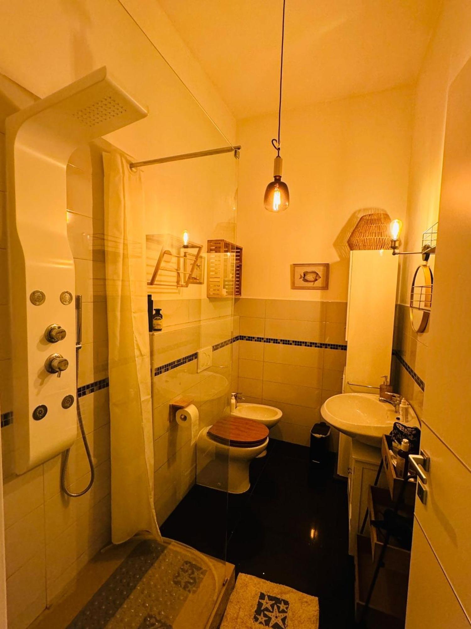 H33 Boutique Apartment In Livorno Centro Buitenkant foto